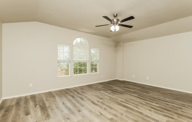 6319  Tulia Way, San Antonio, TX 78253 — photo 11