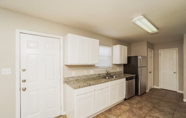 5726  Sandy Cyn, San Antonio, TX 78252 — photo 7