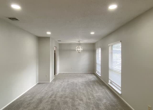 7146  Spring Grove, San Antonio, TX 78249 — photo 5