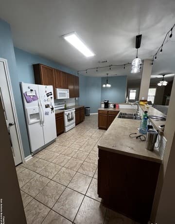 4010  Canyon Pkwy, San Antonio, TX 78259 — photo 4