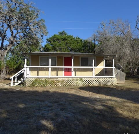 50140  A-e Interstate 10 Unit D, Comfort, TX 78013 — photo 2