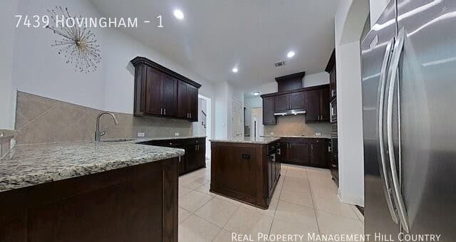 7439  Hovingham, San Antonio, TX 78257 — photo 10