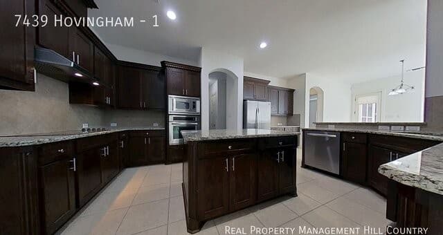 7439  Hovingham, San Antonio, TX 78257 — photo 9