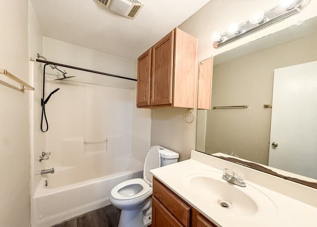 113  Long, New Braunfels, TX 78130 — photo 5
