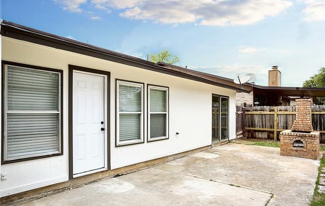 1074  Ferdinand Dr, San Antonio, TX 78245 — photo 20