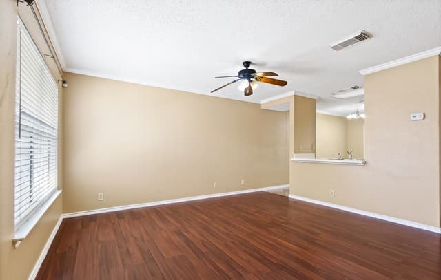 8934  Kenton Mist, San Antonio, TX 78240 — photo 5