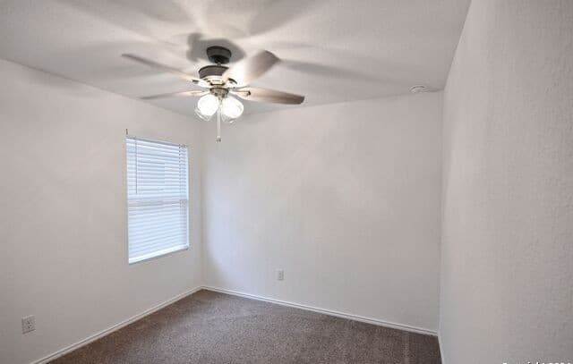 1607  Knoll Rdg, New Braunfels, TX 78130 — photo 11
