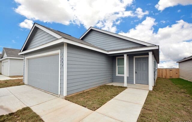 1607  Knoll Rdg, New Braunfels, TX 78130 — photo 2