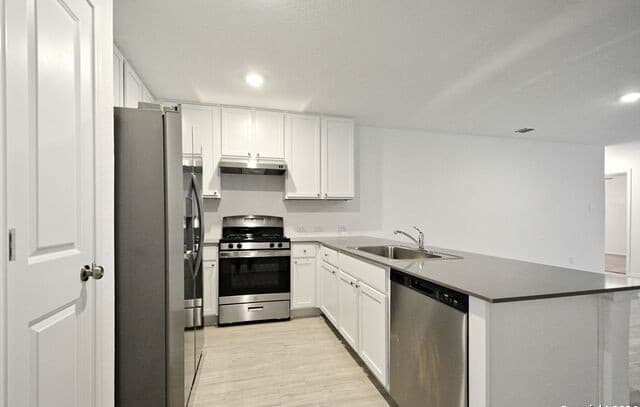 1607  Knoll Rdg, New Braunfels, TX 78130 — photo 4