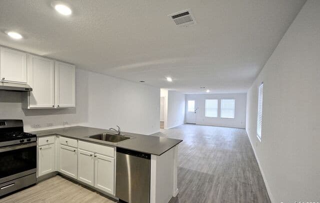 1607  Knoll Rdg, New Braunfels, TX 78130 — photo 5