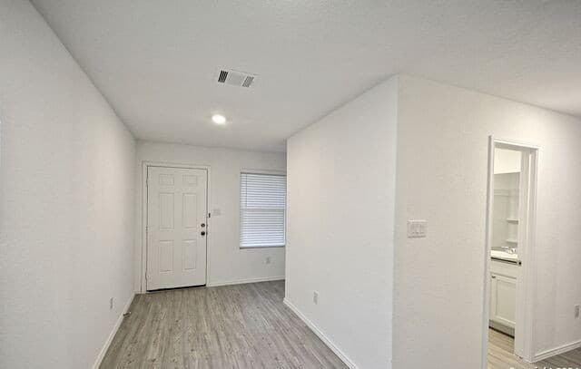 1607  Knoll Rdg, New Braunfels, TX 78130 — photo 6