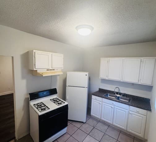 1902  Lennon Ave Unit 1, San Antonio, TX 78223 — photo 2