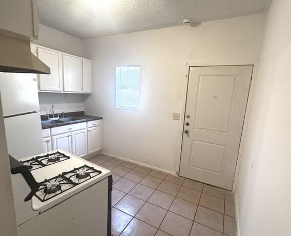 1902  Lennon Ave Unit 1, San Antonio, TX 78223 — photo 6