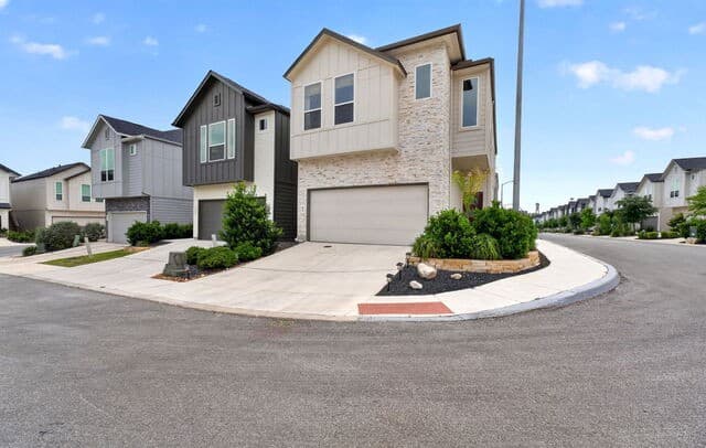 8851  Oakland Rd Unit UNIT 61, San Antonio, TX 78240 — photo 2