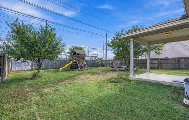11506  Durango Way, San Antonio, TX 78245 — photo 16