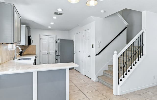 11506  Durango Way, San Antonio, TX 78245 — photo 5
