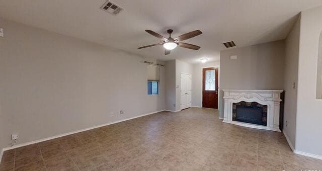2915  Thunder Gulch, San Antonio, TX 78245 — photo 3