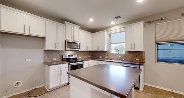 2915  Thunder Gulch, San Antonio, TX 78245 — photo 7