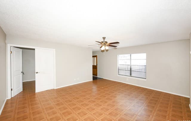5474  Port Townsend, San Antonio, TX 78242 — photo 8