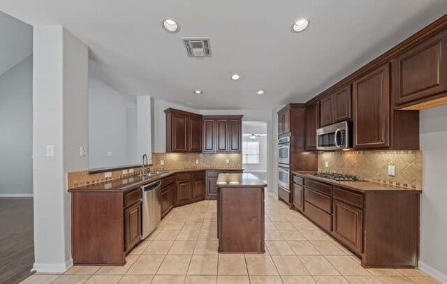 1318  Heavens Peak, San Antonio, TX 78258 — photo 12