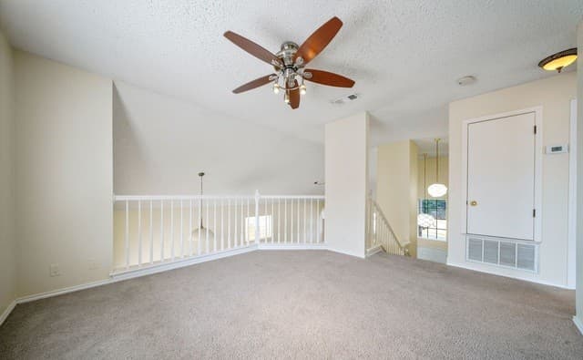12150  Stoney Glen, San Antonio, TX 78247 — photo 17