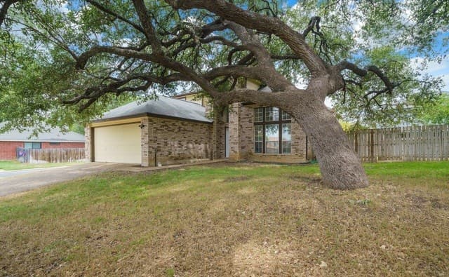 12150  Stoney Glen, San Antonio, TX 78247 — photo 2