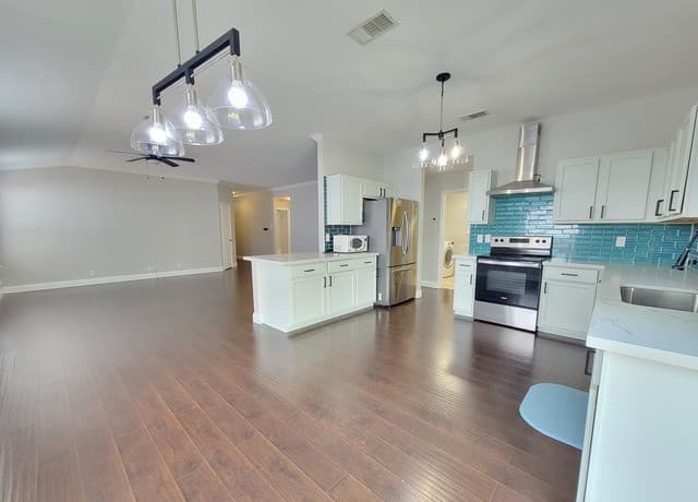 815  Bobcat Crk, San Antonio, TX 78251 — photo 11