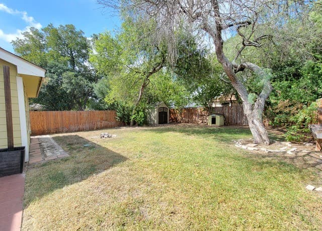815  Bobcat Crk, San Antonio, TX 78251 — photo 13