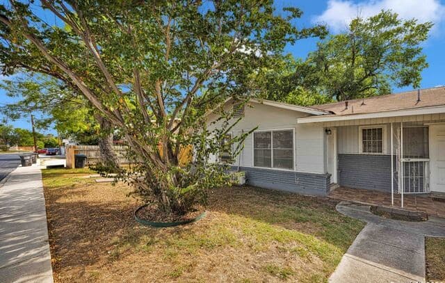519  Venice, San Antonio, TX 78201 — photo 3