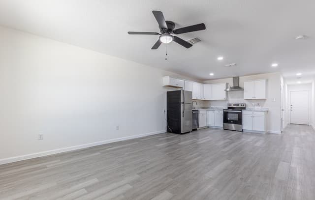 1012  County Road 4516, Castroville, TX 78009 — photo 4