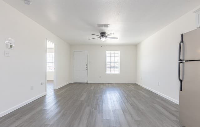 1012  County Road 4516, Castroville, TX 78009 — photo 6