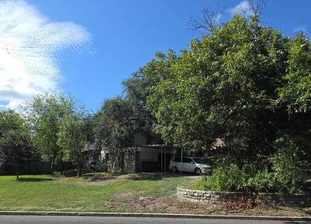 5602  Charlie Chan Dr