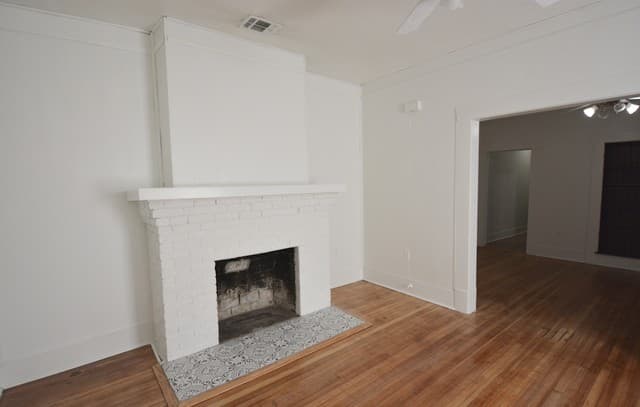 1114 W Russell, San Antonio, TX 78201 — photo 11