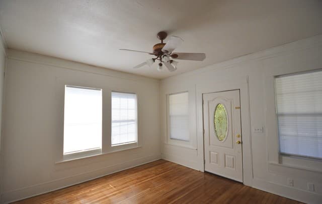 1114 W Russell, San Antonio, TX 78201 — photo 13