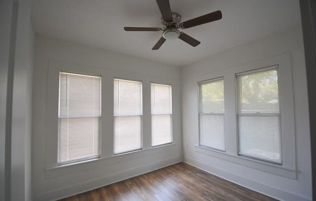 1114 W Russell, San Antonio, TX 78201 — photo 3