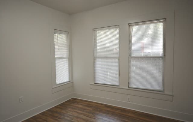 1114 W Russell, San Antonio, TX 78201 — photo 5