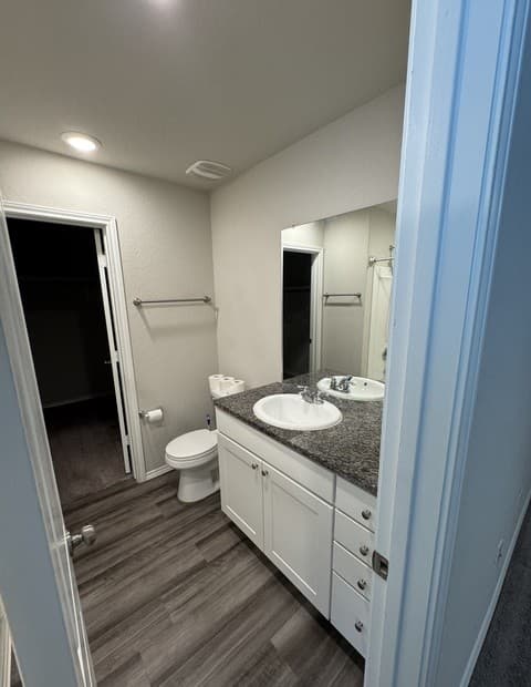 306  Pradera Cv, San Antonio, TX 78237 — photo 10