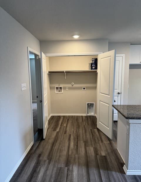 306  Pradera Cv, San Antonio, TX 78237 — photo 7