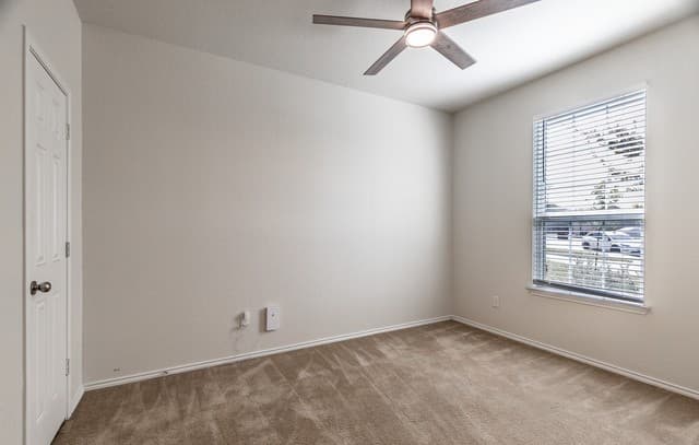 6503  Port Elizabeth, Converse, TX 78109 — photo 7