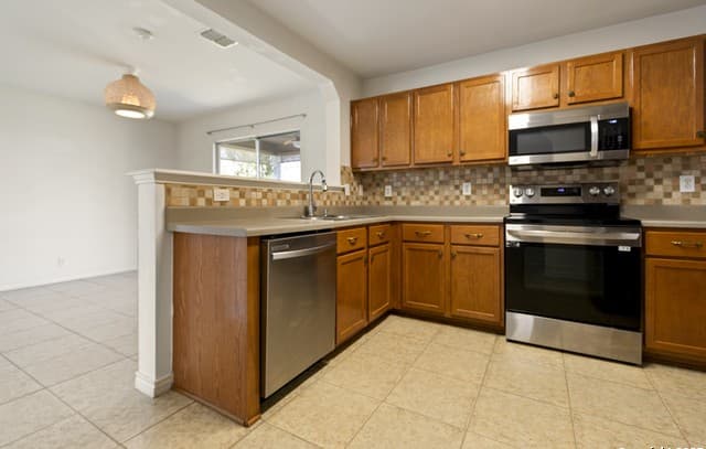 335  Cedron Chase, San Antonio, TX 78253 — photo 14