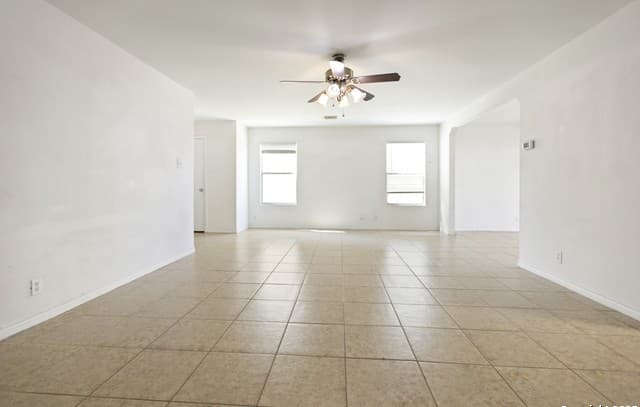 335  Cedron Chase, San Antonio, TX 78253 — photo 7