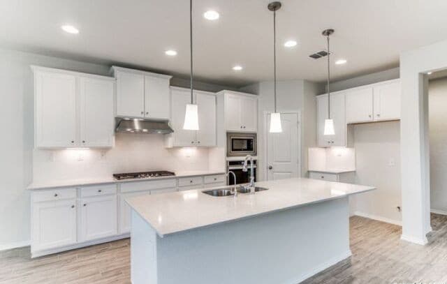 332  Aberdeen, Boerne, TX 78015 — photo 6