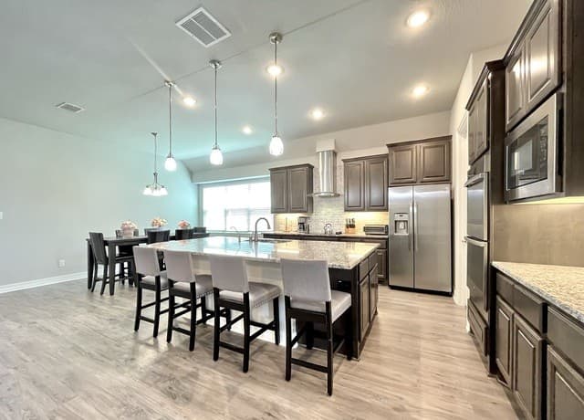 30527  Setterfeld Cir, Fair Oaks Ranch, TX 78015 — photo 12