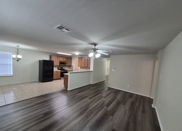 216  Hereford St, Cibolo, TX 78108 — photo 16