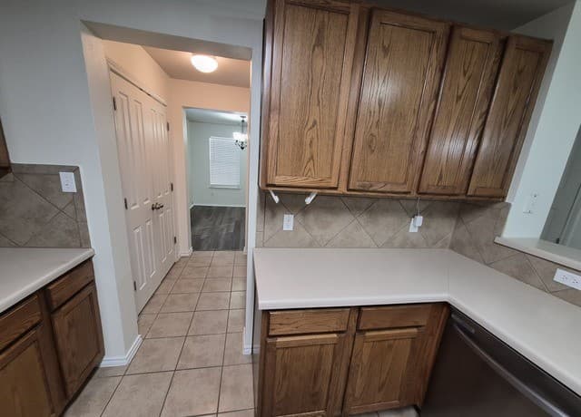216  Hereford St, Cibolo, TX 78108 — photo 22
