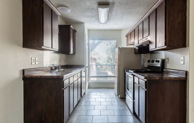 1427  Loma Alto Unit 4, San Antonio, TX 78232 — photo 4