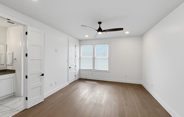 311 E Evergreen Unit 18, San Antonio, TX 78212 — photo 16
