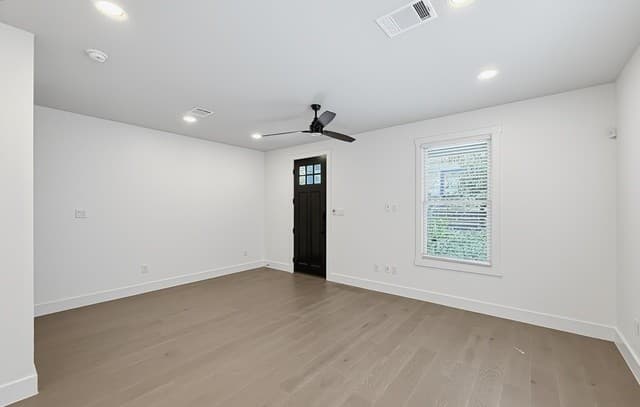 311 E Evergreen Unit 18, San Antonio, TX 78212 — photo 19
