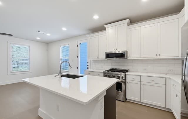 311 E Evergreen Unit 18, San Antonio, TX 78212 — photo 20