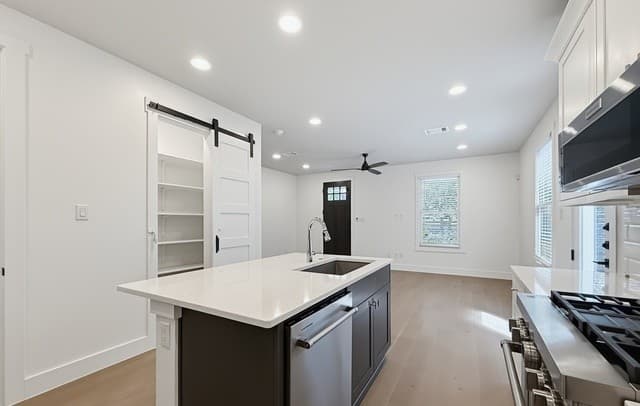 311 E Evergreen Unit 18, San Antonio, TX 78212 — photo 21